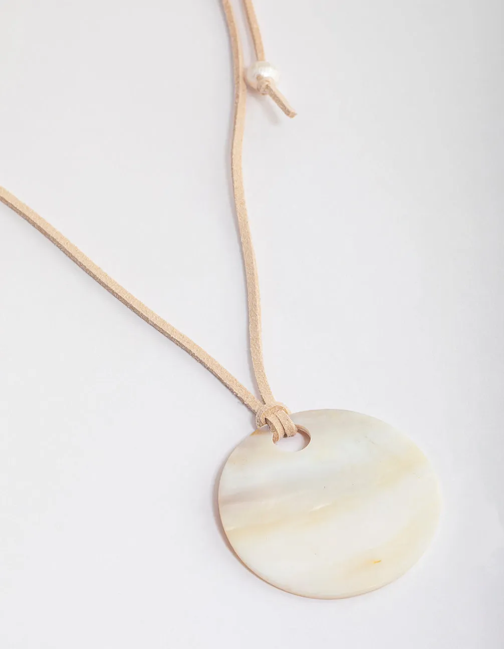 Fabric Rounded Disc Shell Necklace