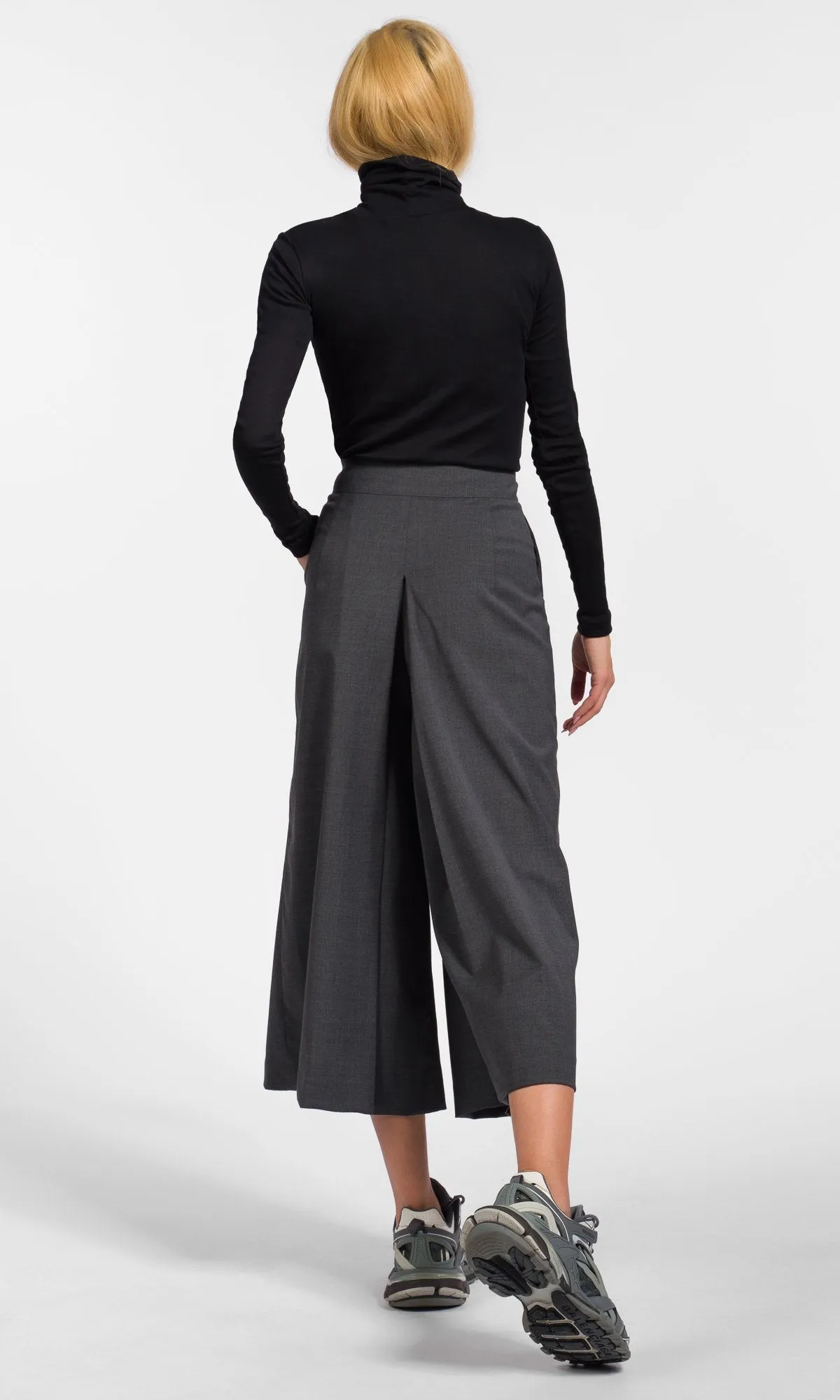 Inverted Pleat Skirt Pants