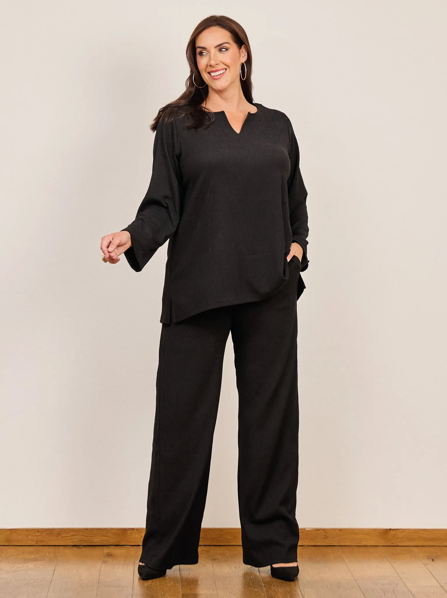 Loretta Crinkle Top - Black