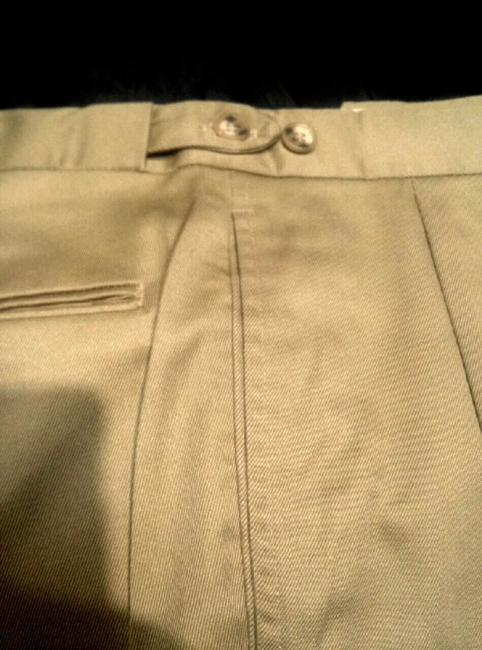 New- Berle Khaki Tan Twill Cotton Pleated Casual Trousers- size 40