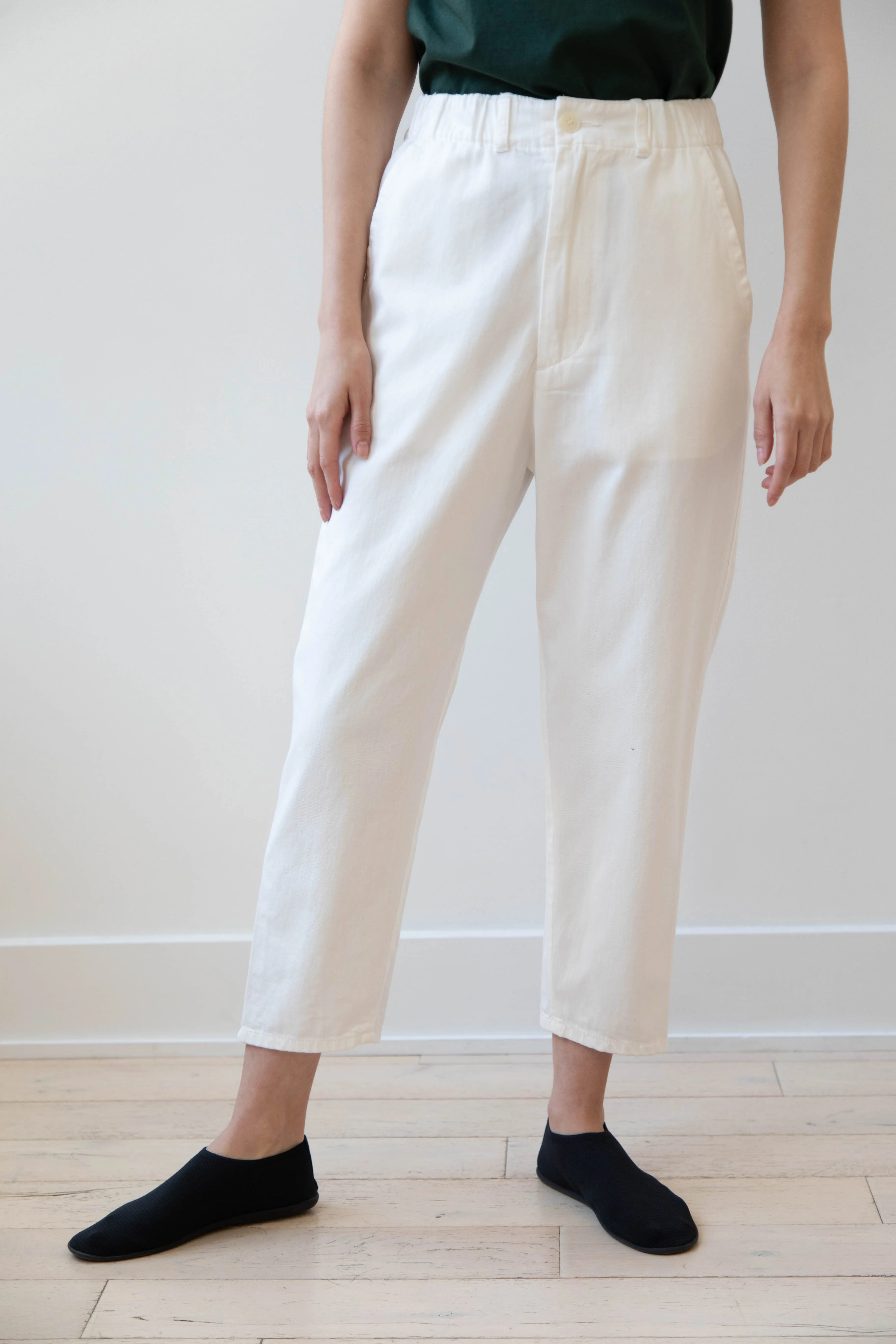 Pas de Calais | Recycled Yarn Denim Cropped Pants in White