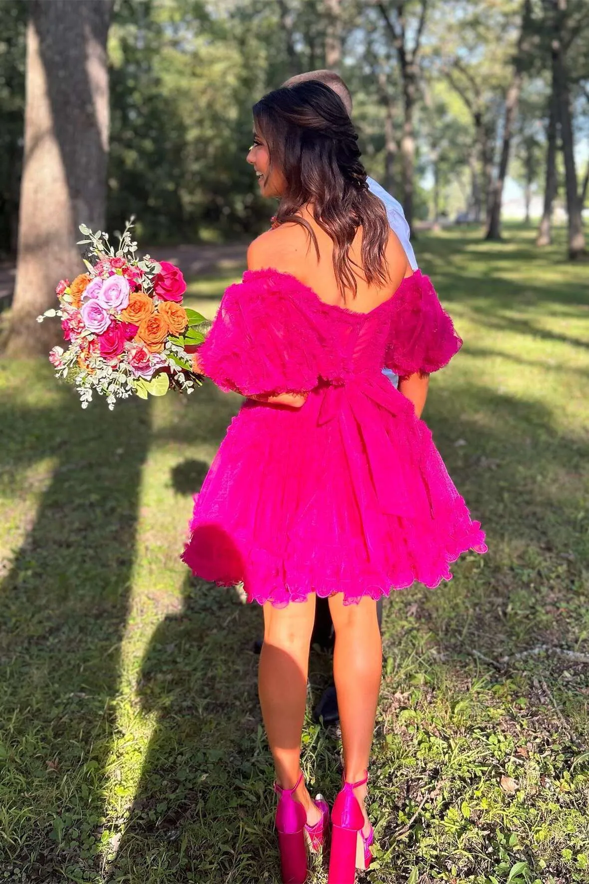 Scoop Fuchsia A-line Short Homecoming Dress with Puff Sleeves