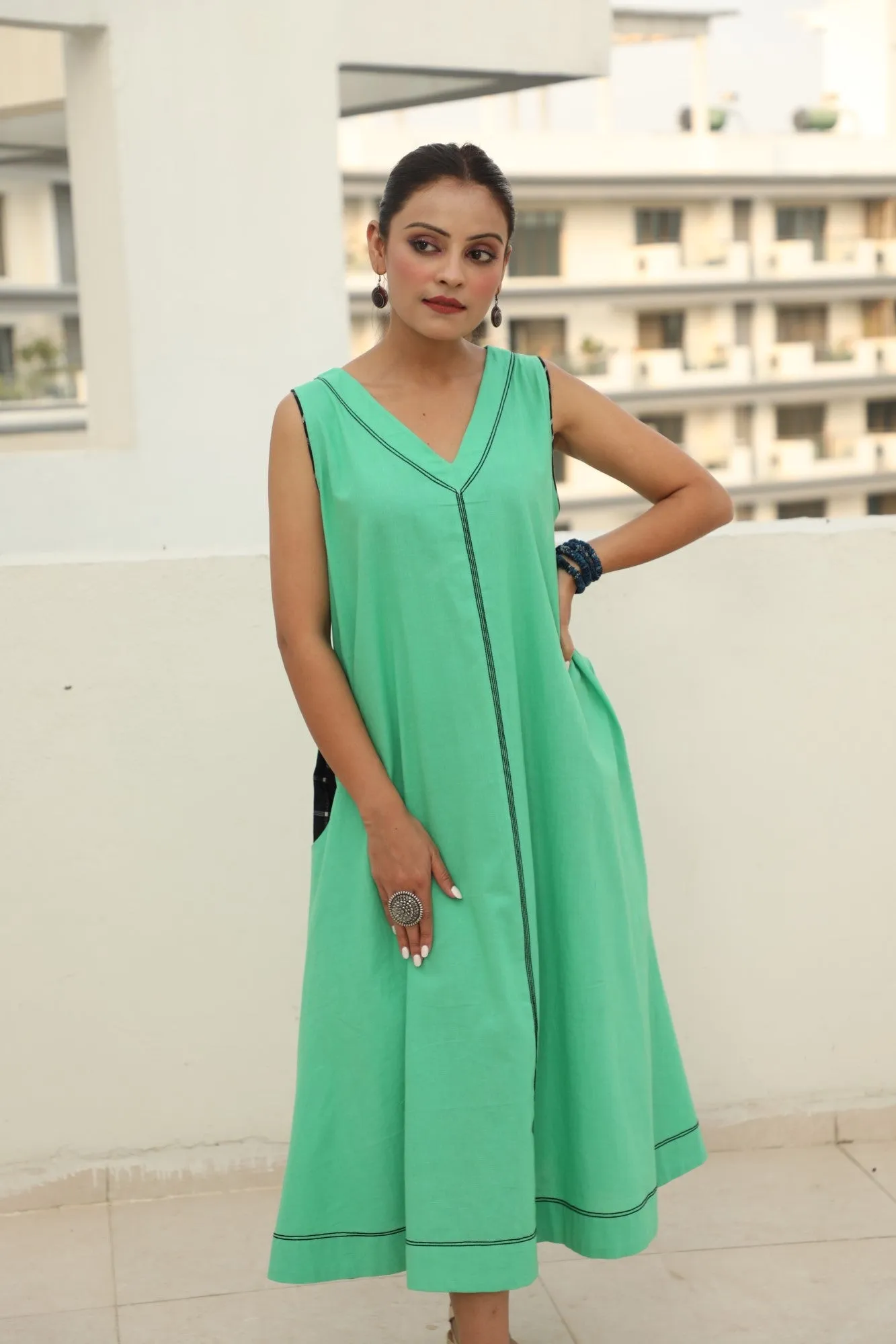 Sleeveless A-line Dress-Mint Green